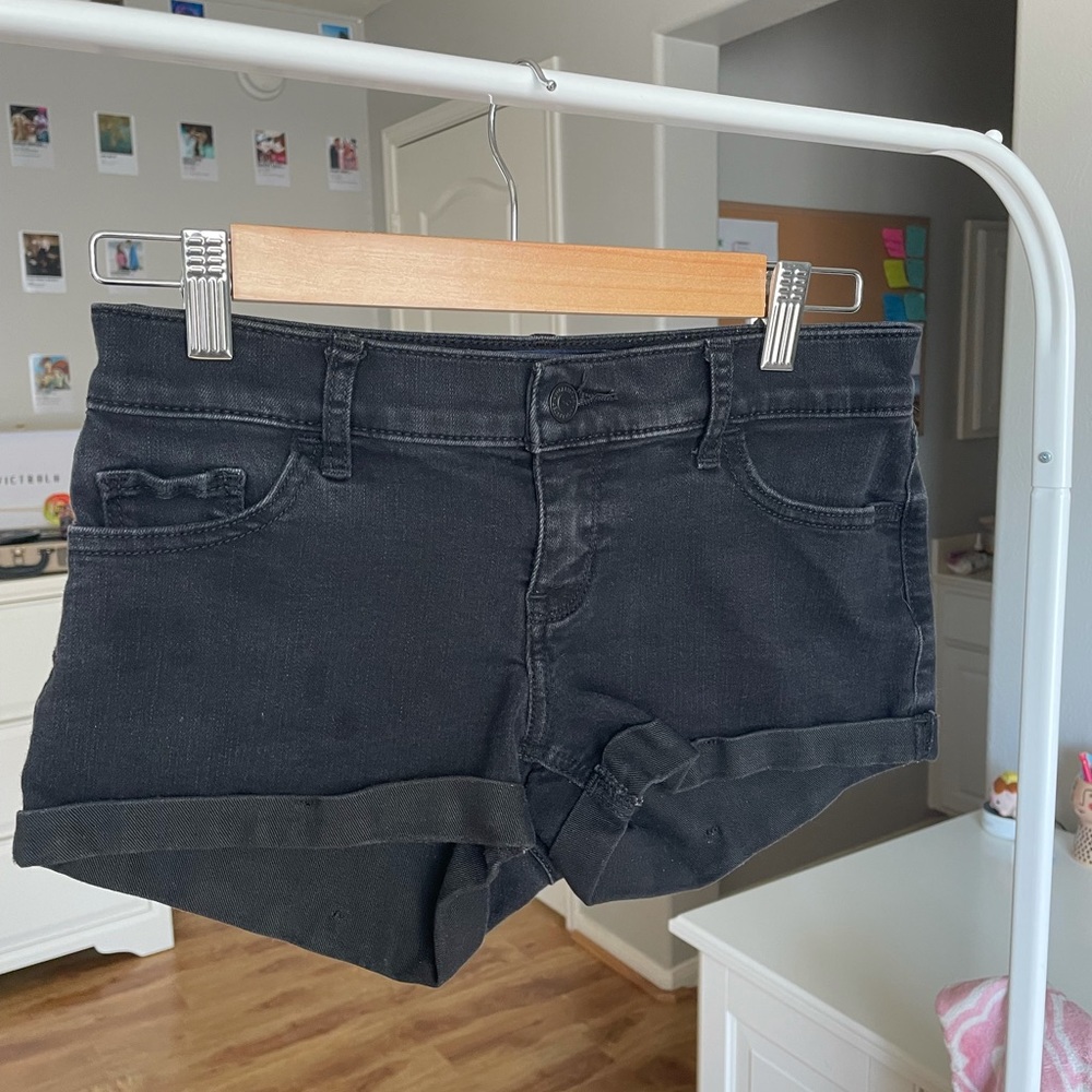 Black Low Rise Hollister Shorts